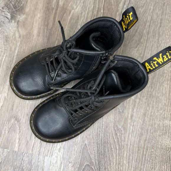 Dr. Martens Zavala Toddler Boot Size 9 - Picture 3 of 9